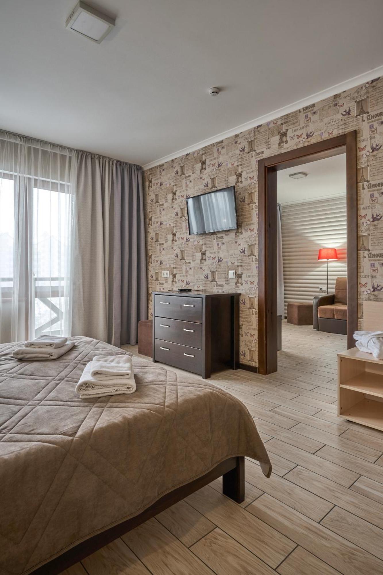 Zaporizʹka Sich Hotel Bukovel Exterior photo